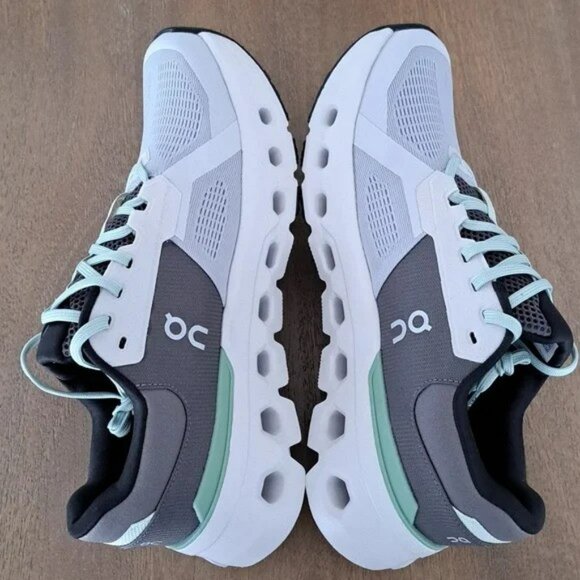 On Cloudrunner 2 - Color: Glacier / Sage - Size: Men 9 - Picture 6 of 9